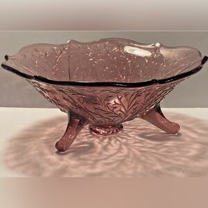 VINTAGE 1930's FENTON AMETHYST SILVERTONE WISTERIA THREE FOOTED BOWL